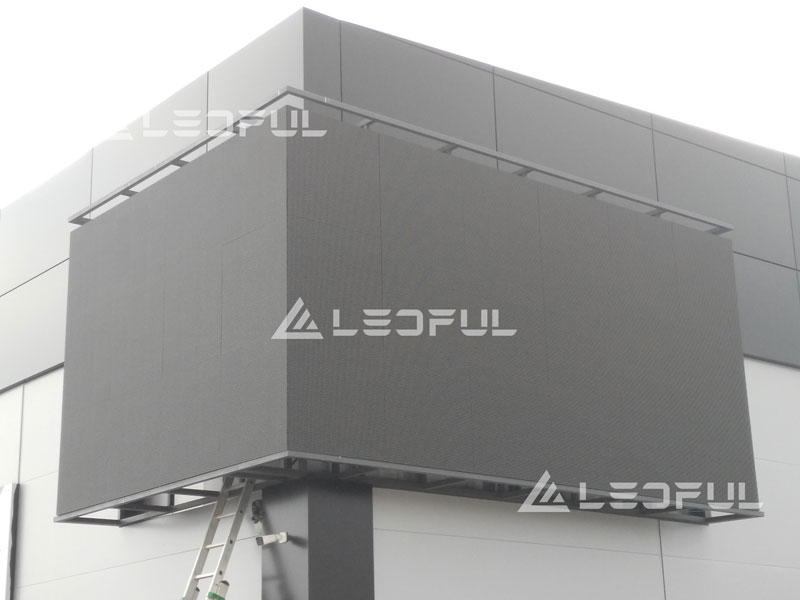 LEDFUL 90 degrees shaped Outdoor LED Screen for Mercedes-Benz