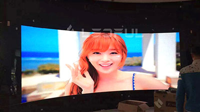 한국 실내 곡선 HD 광고 LED 디스플레이
